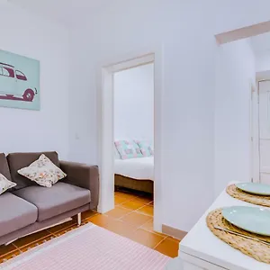 https://casa-da-saudade-a-cozy-new-apartment.hotels-lisbon-portugal.com