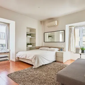 https://salgadeiras-suites-bairro-alto.hotels-lisbon-portugal.com